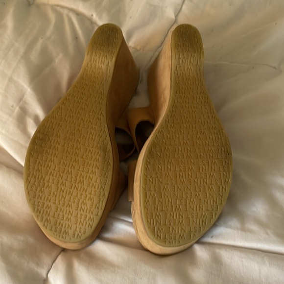 Nine West tan suede sandals. Size 9.5 new never worn. Great for summer - Picture 3 of 9